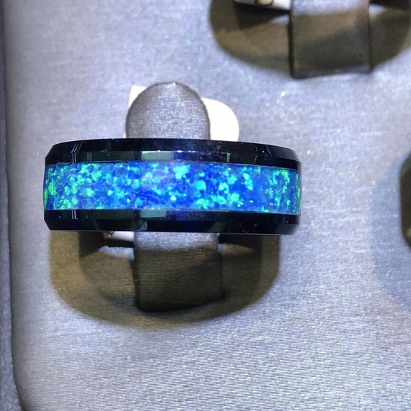 Mens Tungsten Ring Sz10 Black/Lab Created Opal StripUnique Look New W Tags - Picture 1 of 3